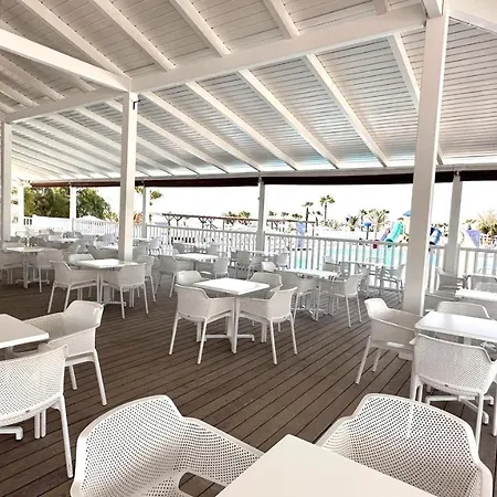 Caleta Dorada מלון דירות קלטה דה פוסטה
